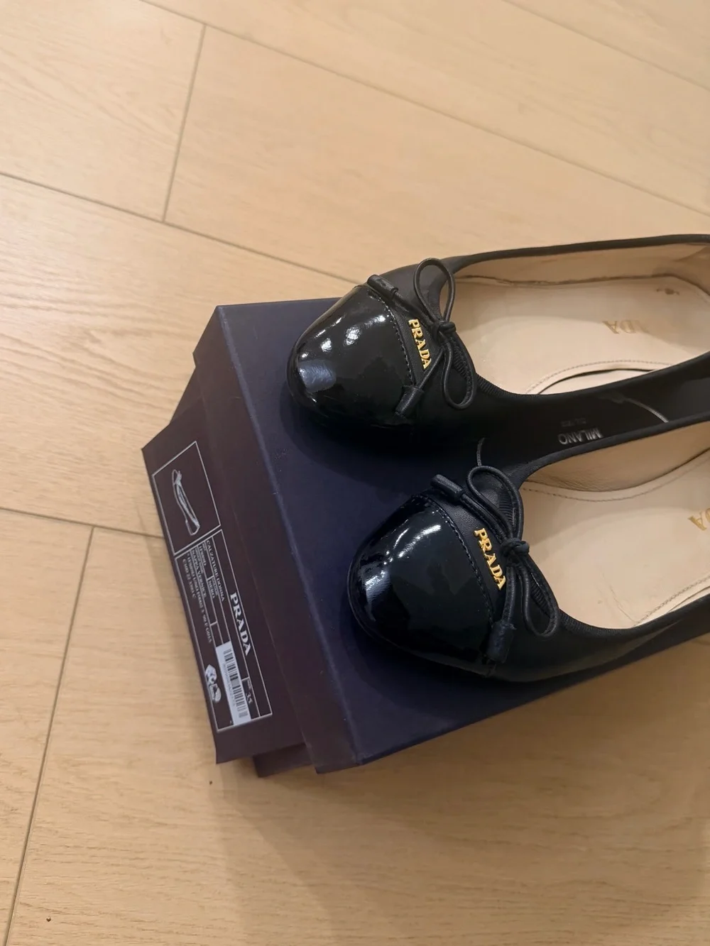 PRADA Black Patent Leather Ballet Flats size 35